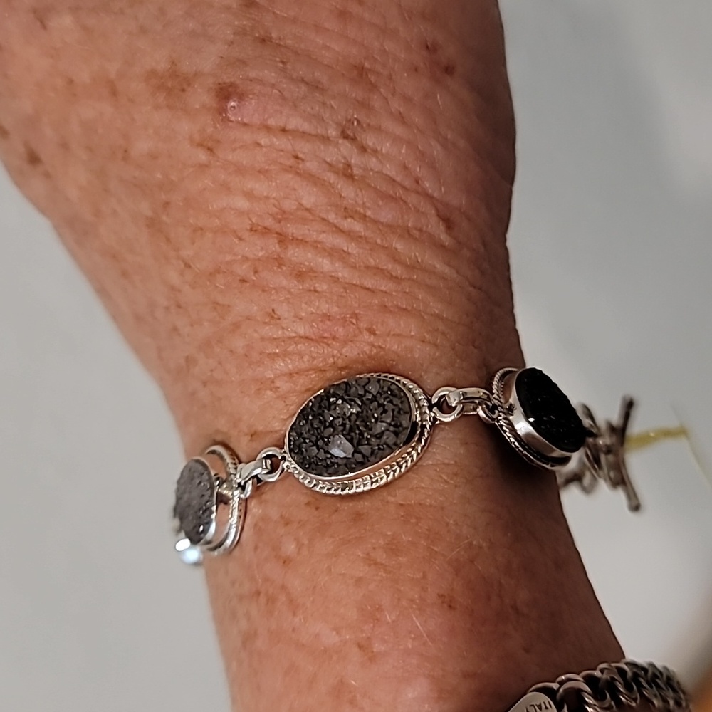 Platinum Drusy bracelet NWT